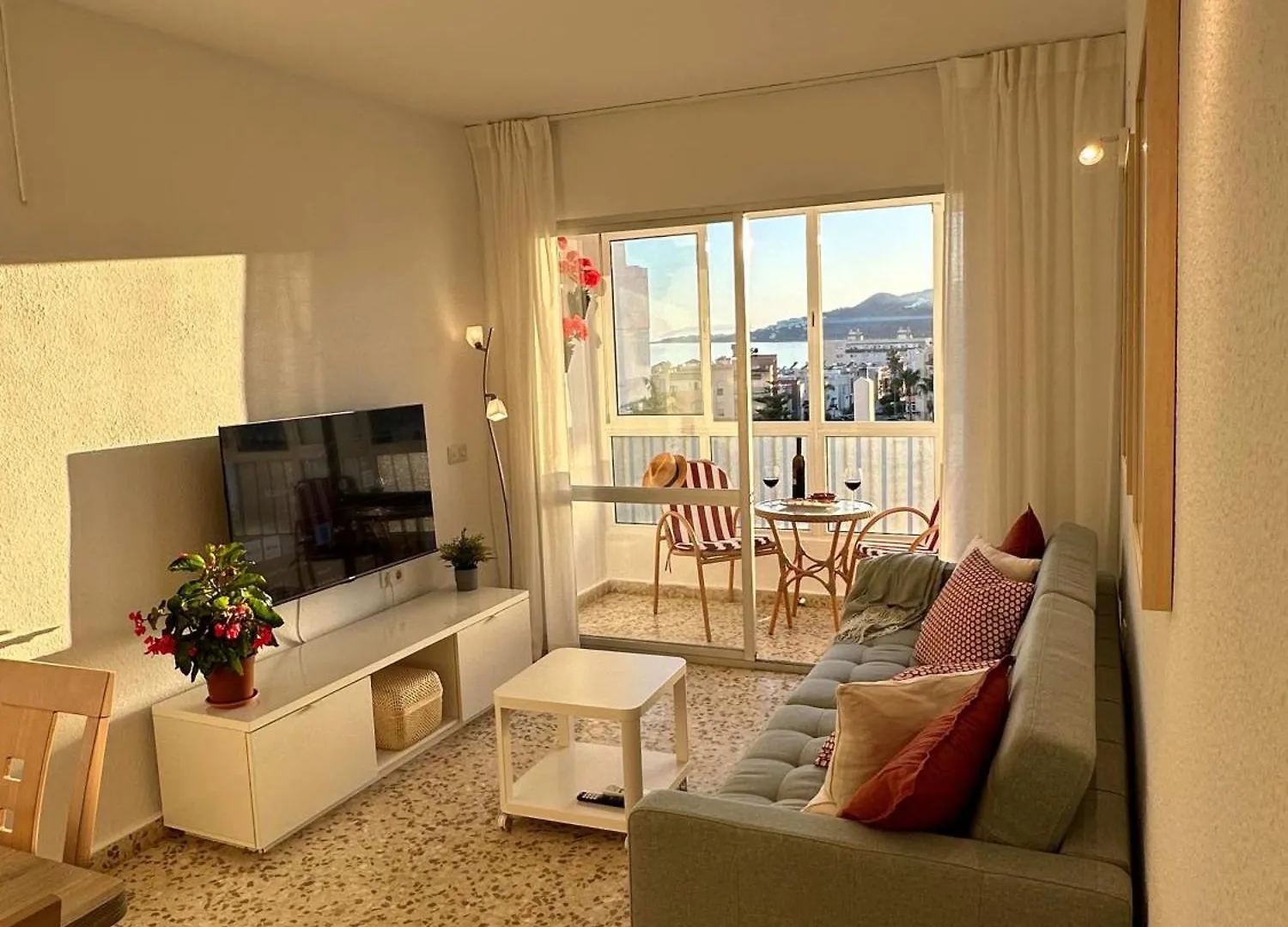 Shr055 Apartamento Playa Torrecilla Con Piscina Nerja Apartment