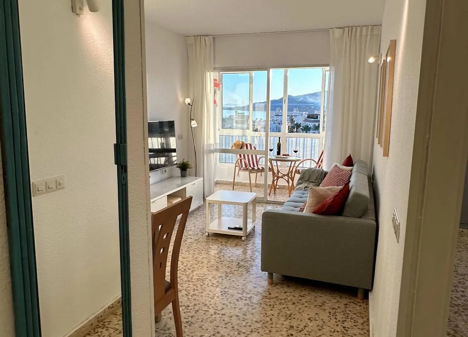 Shr055 Apartamento Playa Torrecilla Con Piscina Nerja