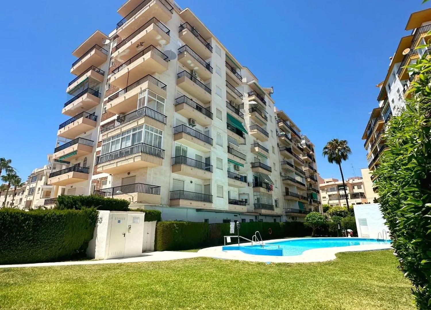 Shr055 Apartamento Playa Torrecilla Con Piscina Nerja